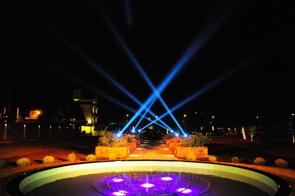 Seeduwa Onreech Hotel מראה חיצוני תמונה